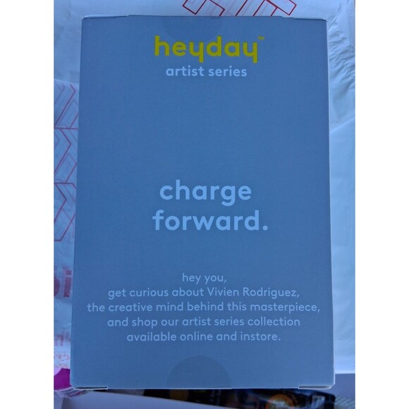 NEW! heyday with Vivien Rodriguez 5000mAh Power Bank - Picture 2 of 4